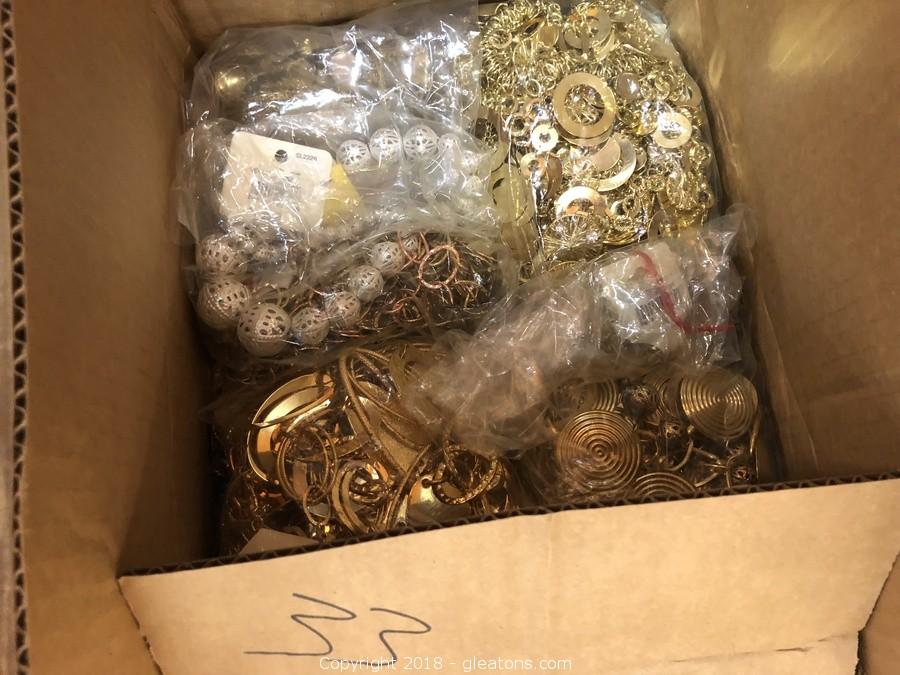 Golden Stella Fashion Jewelry Box Full of Hundreds of Brand New Pieces of  Fashion Jewelry Box 33