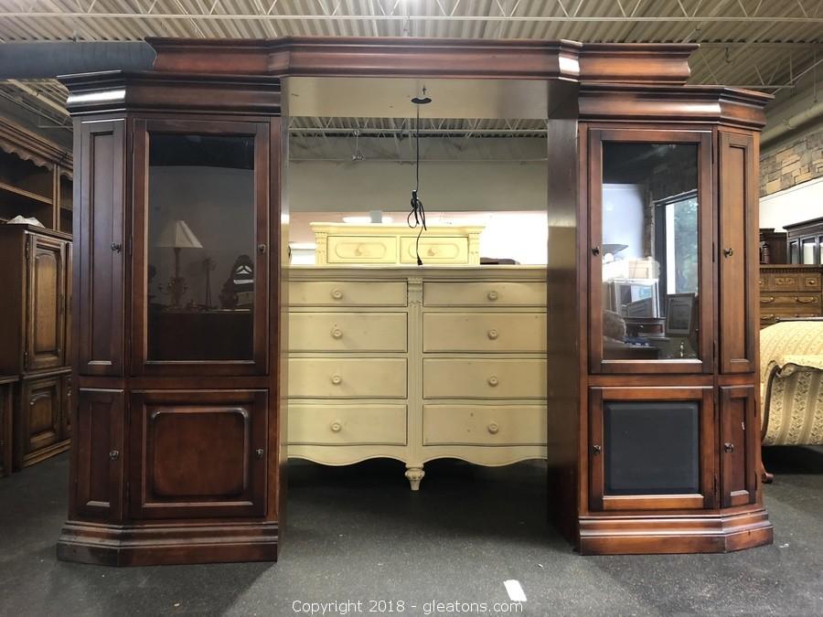 Gleaton S The Marketplace Auction Quality Furniture