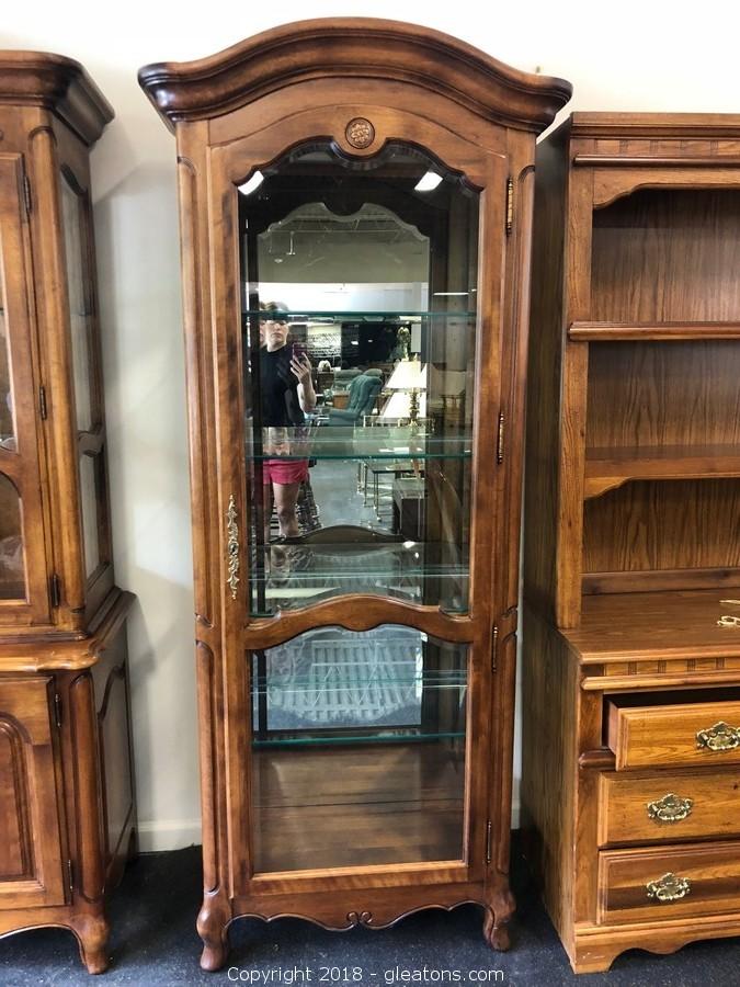 Gleaton S The Marketplace Auction Ethan Allen Furniture Online