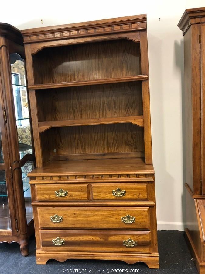 Gleaton S The Marketplace Auction Ethan Allen Furniture Online