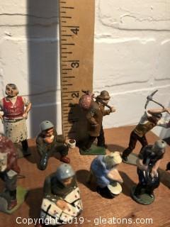 Britians Lot of Antique and Vintage Die Cast Lead Soldiers Figurines