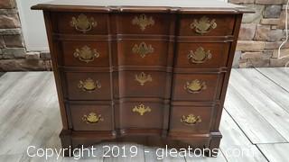 Vintage Pennsylvania House Matching Chest Of Drawers Or Side Table