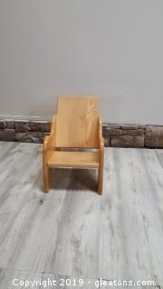 Nursery Furniture Chair Commercial Grade (B)