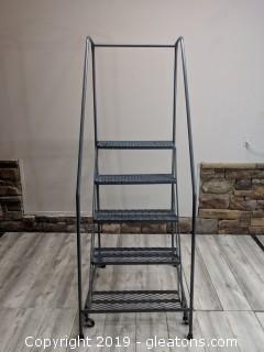 Rolling/Stationary Utility Ladder