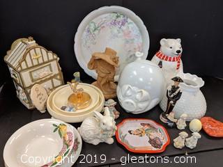 Box Lot Misc Jars Figurines Glassware 