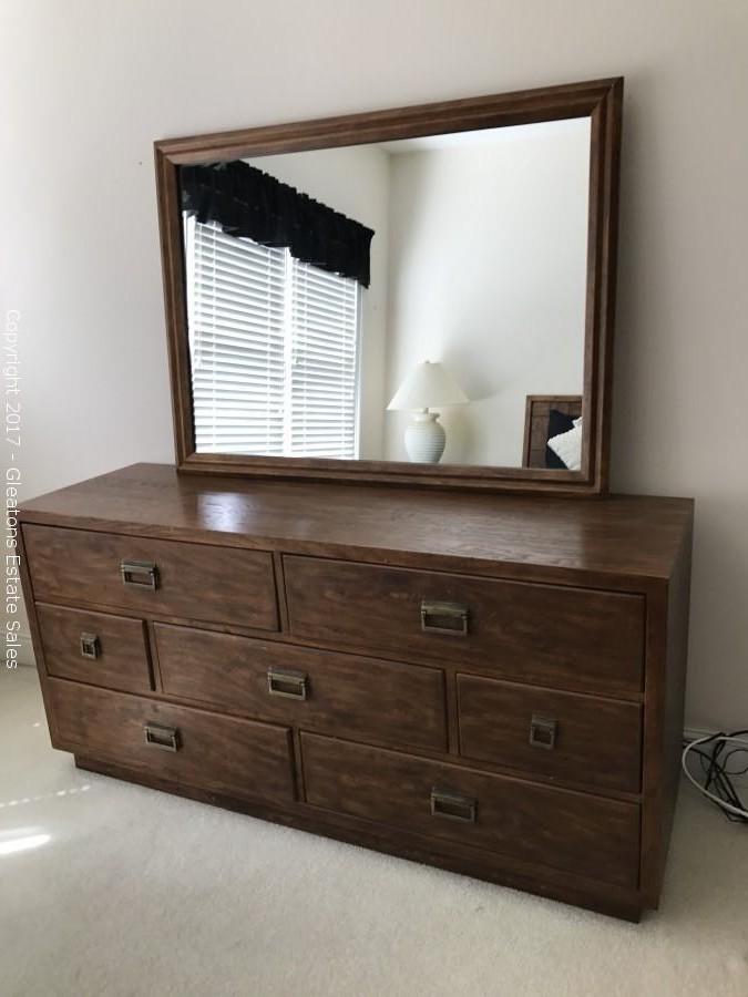 Gleaton S The Marketplace Auction Very Nice Kedron Estate At